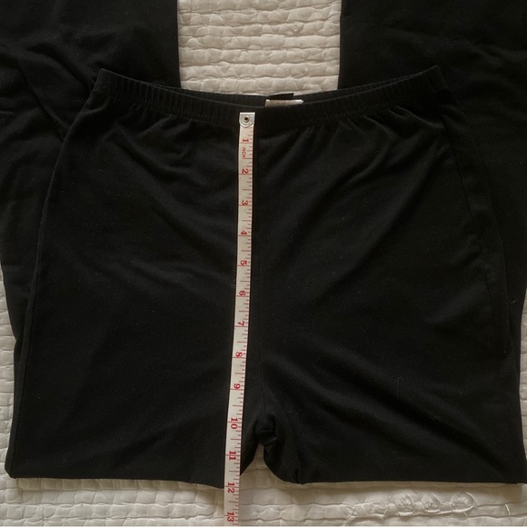 High Rise Flare Leggings - Picture 3 of 7